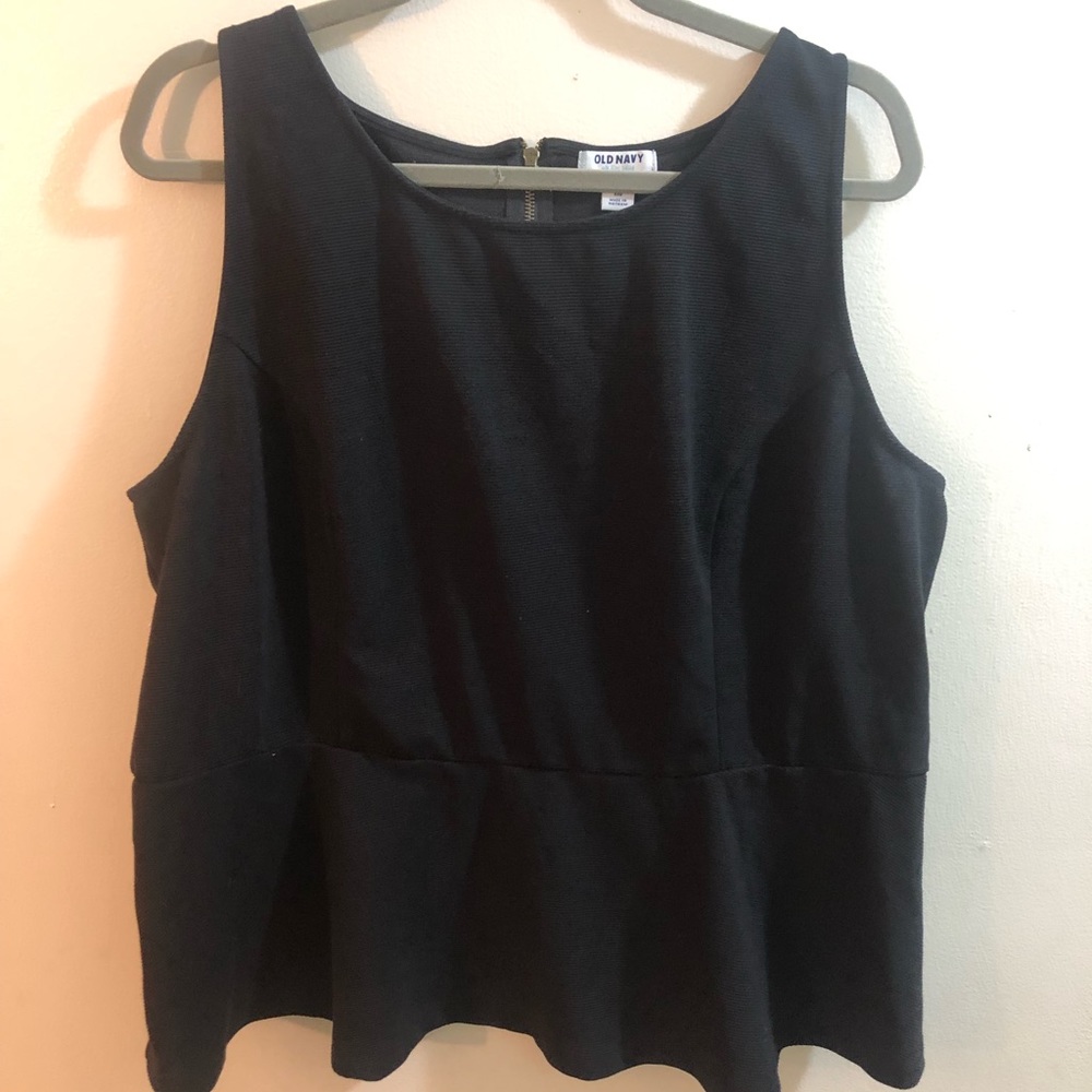 Old Navy peplum top! Size XXL